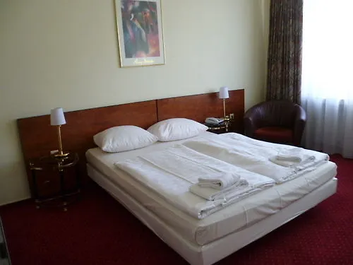 Domo Hotel Mondial Dusseldorf 2*,  Germany